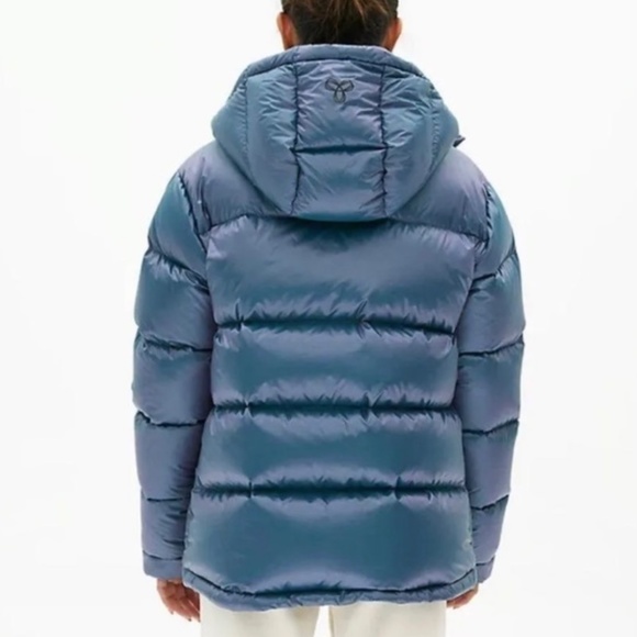 Aritzia TNA Super Puff - Picture 2 of 6